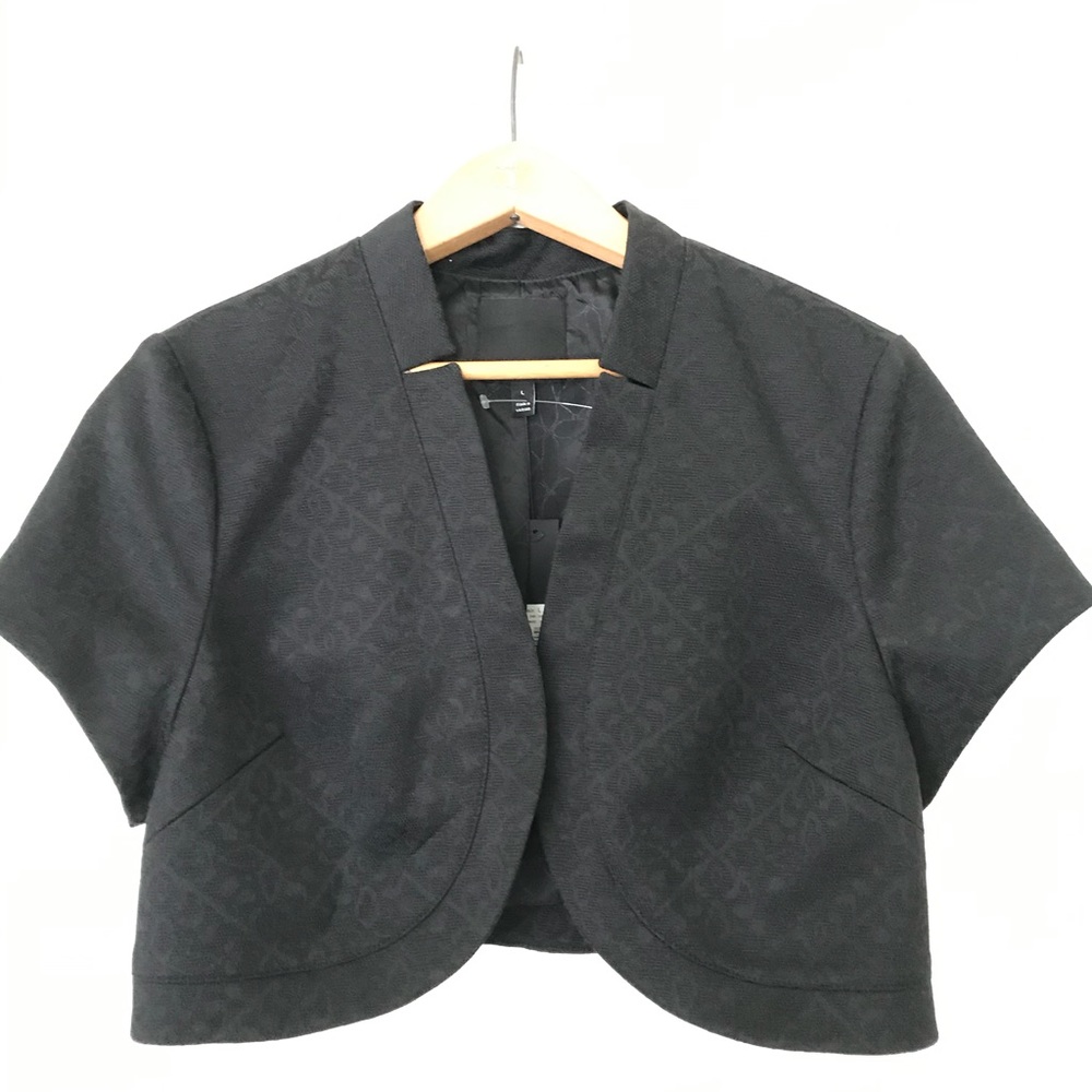 NWT Cap sleeve tailored bolero jacket all-season